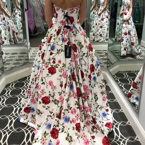 Sherri Hill prom dress